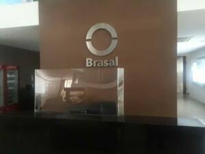 Design Visual Brasília DF Escudo Protetor Salivar Antiviral em Acrílico para Recepção da Brasal Brasília DF